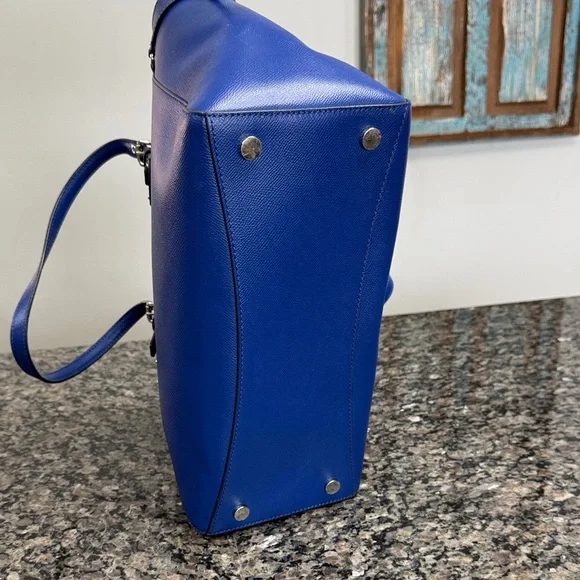 Michael Kors coated canvas Navy Blue Tote EUC - Picture 11 of 17